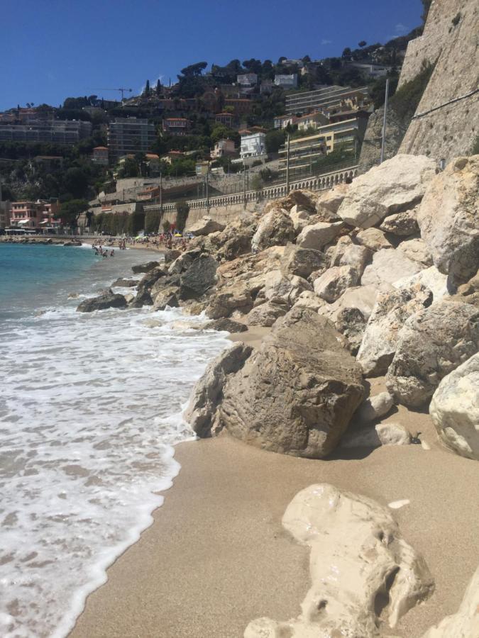 Charming Apartment Near The Beach วีลล์ฟรองซ์-ซูร์-แมร์ ภายนอก รูปภาพ