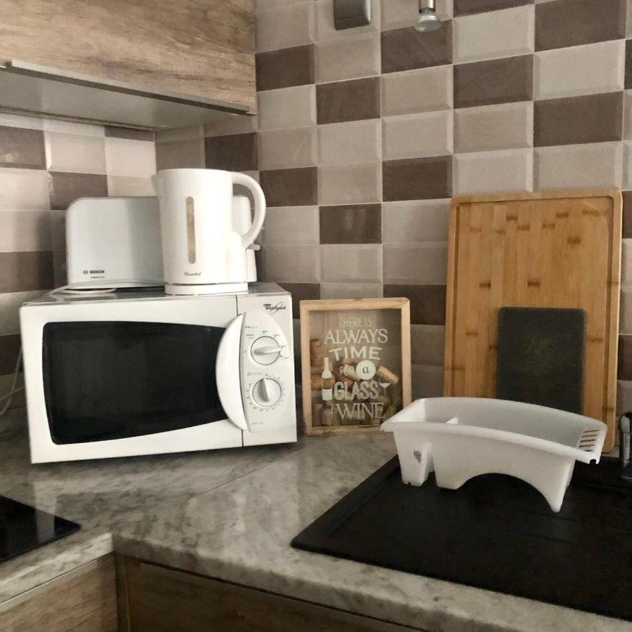 Charming Apartment Near The Beach วีลล์ฟรองซ์-ซูร์-แมร์ ภายนอก รูปภาพ